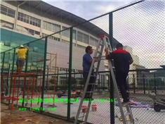桂林理工大學硅pu球場的圍網工程案例